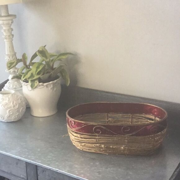 Red scroll Christmas basket rustic natural gift basket woven - Picture 2 of 8